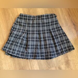 📳 Art Class | Plaid Skirt